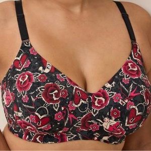 Torrid Everyday Wire-Free Back Smoothing Bra Tattoo Valentine Print 42H